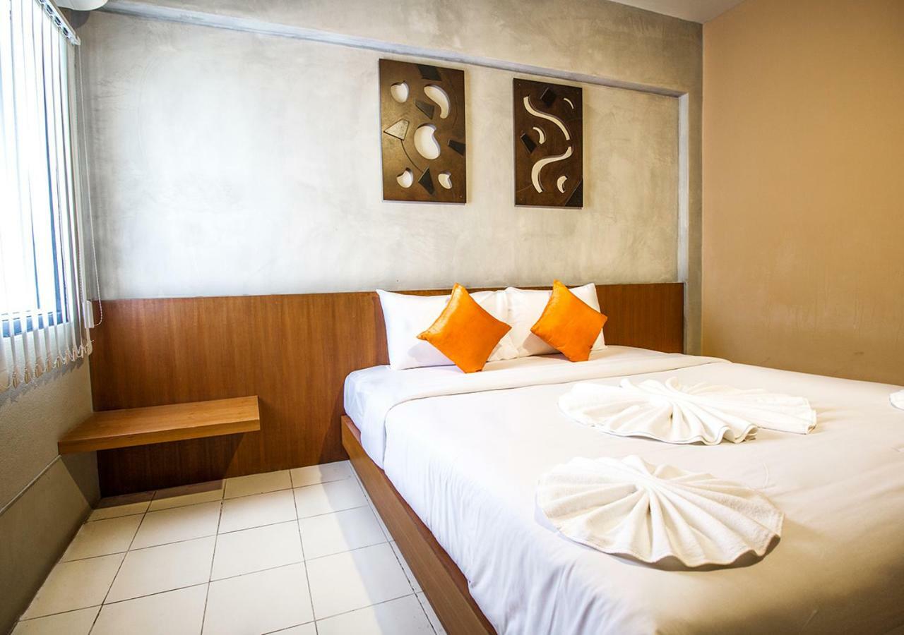 B2 Santitham Hotel Chiang Mai Exterior foto
